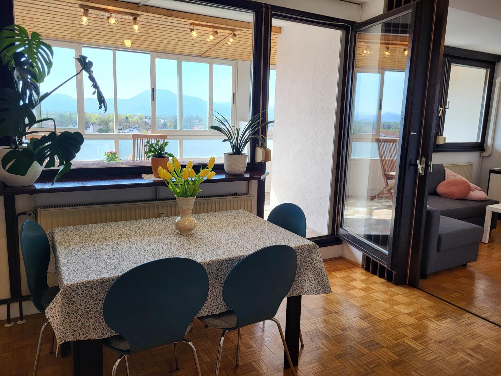 Beautiful Apartment In The Nicest Part Of Town リュブリャナ エクステリア 写真