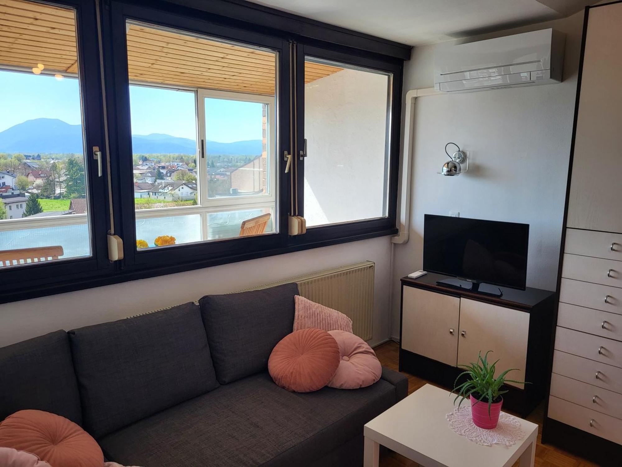 Beautiful Apartment In The Nicest Part Of Town リュブリャナ エクステリア 写真