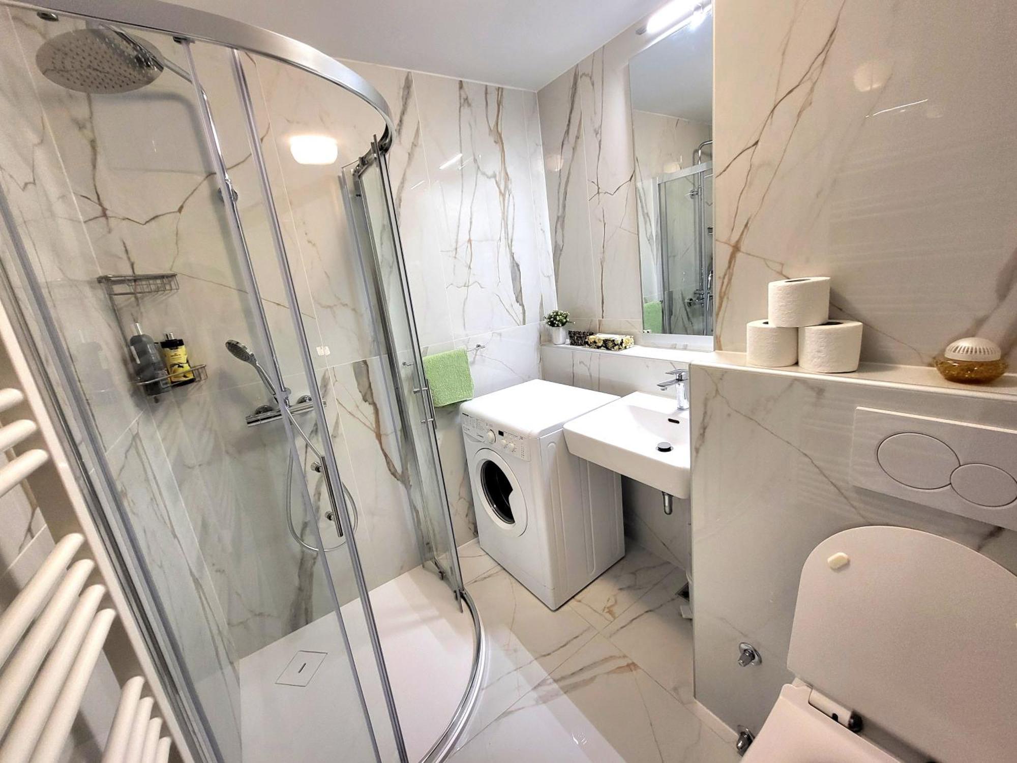 Beautiful Apartment In The Nicest Part Of Town リュブリャナ エクステリア 写真